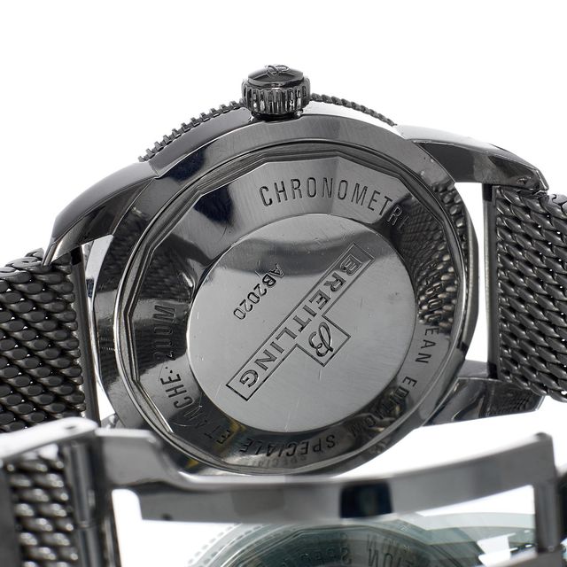 Breitling SuperOcean Heritage B20 Automatic 42 AB2010 Image 4